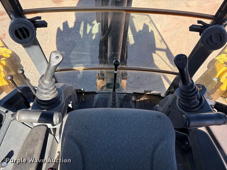 image for item EF6247 2019 John Deere 310L EP backhoe