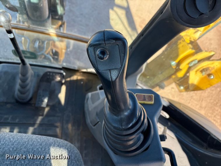 image for item EF6247 2019 John Deere 310L EP backhoe