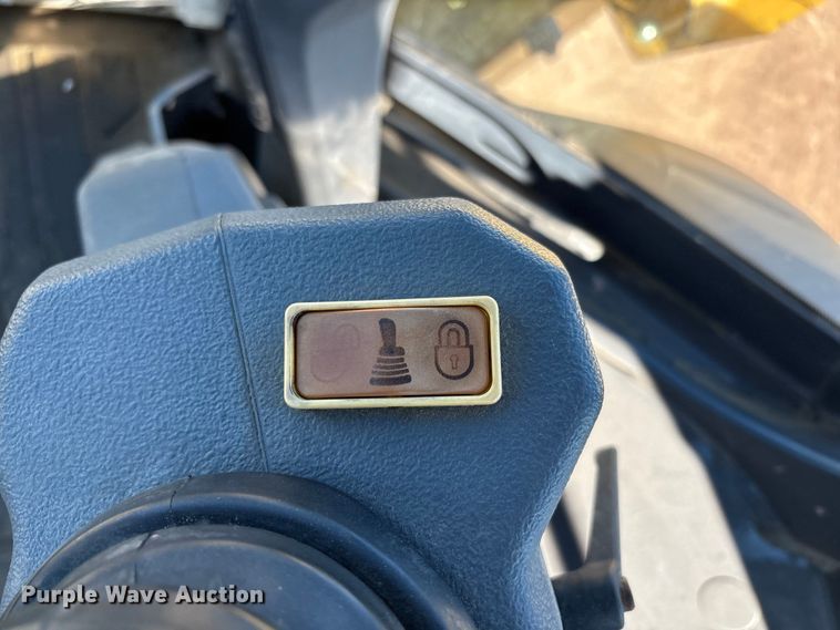 image for item EF6247 2019 John Deere 310L EP backhoe