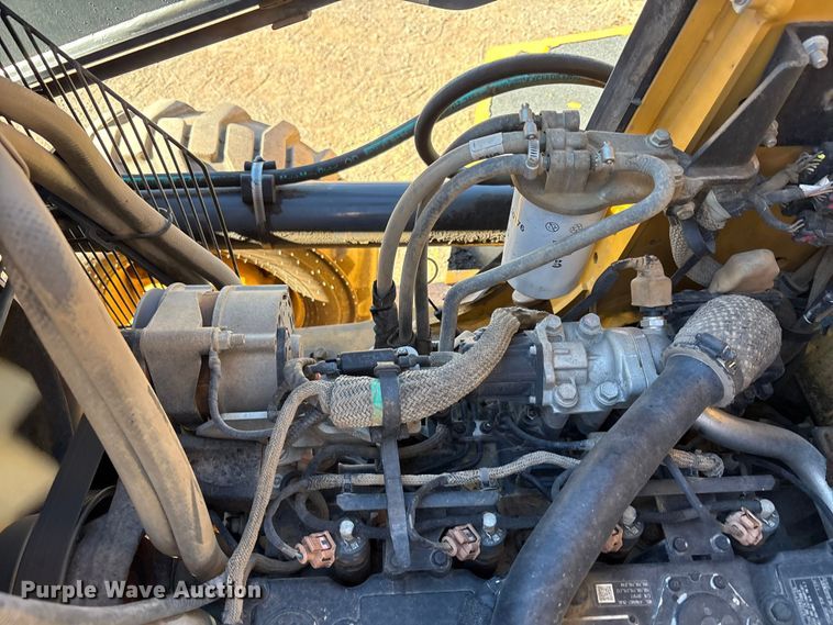 image for item EF6247 2019 John Deere 310L EP backhoe