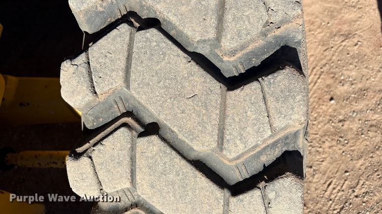 image for item EF6247 2019 John Deere 310L EP backhoe