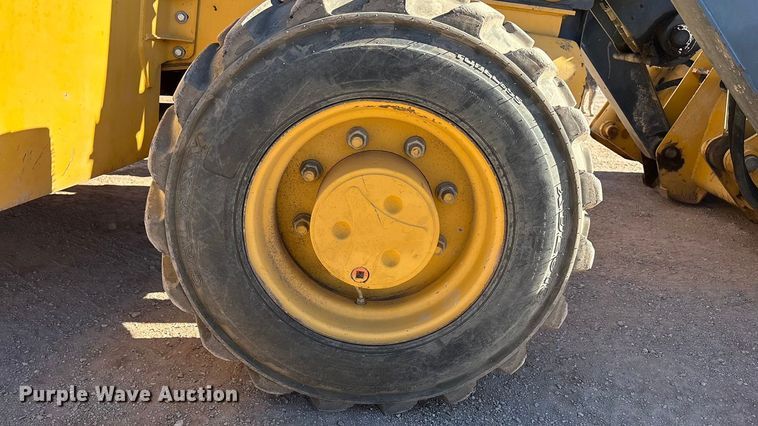 image for item EF6247 2019 John Deere 310L EP backhoe