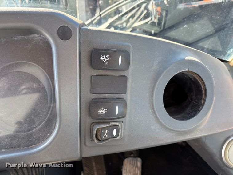 image for item EF6248 Doosan DL420-3 wheel loader