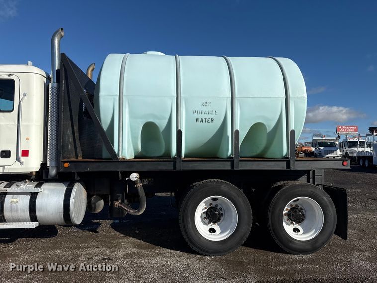 image for item EG1742 2012 Mack CHU613 flatbed truck