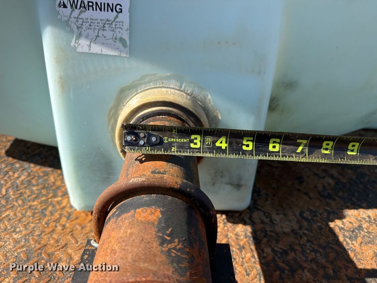 image for item EG1742 2012 Mack CHU613 flatbed truck