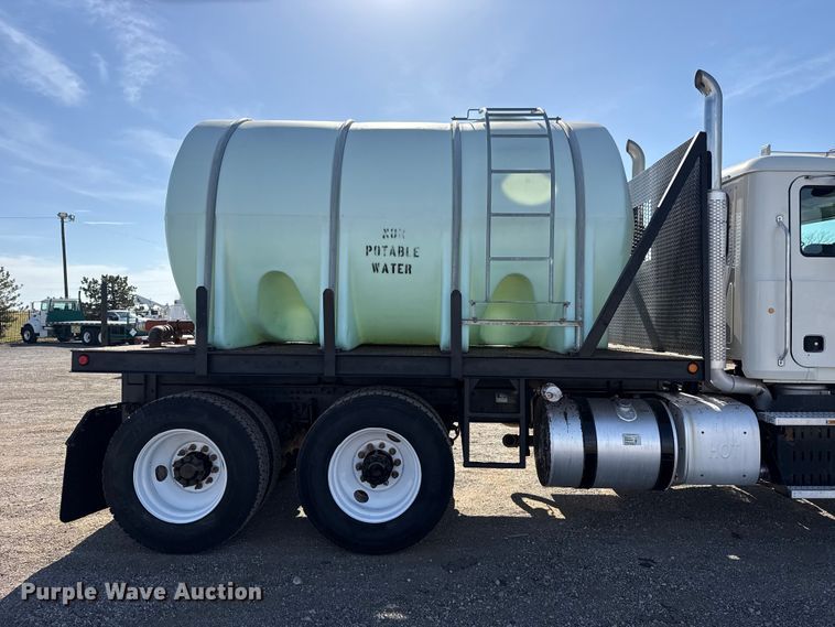 image for item EG1742 2012 Mack CHU613 flatbed truck