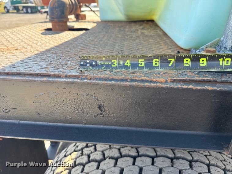 image for item EG1742 2012 Mack CHU613 flatbed truck