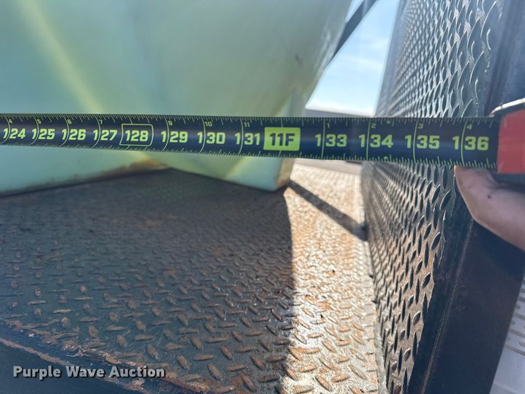 image for item EG1742 2012 Mack CHU613 flatbed truck