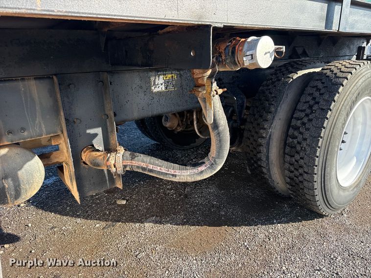 image for item EG1742 2012 Mack CHU613 flatbed truck