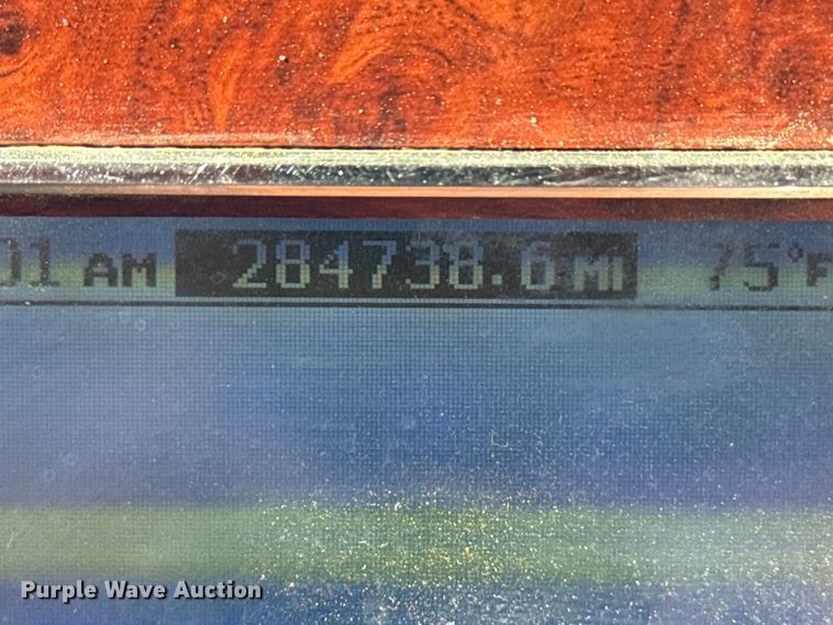 image for item EG1742 2012 Mack CHU613 flatbed truck