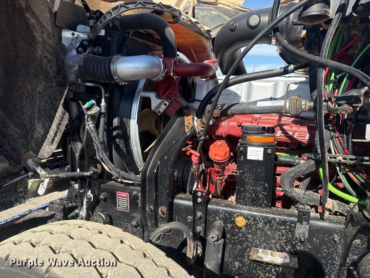 image for item EG1742 2012 Mack CHU613 flatbed truck