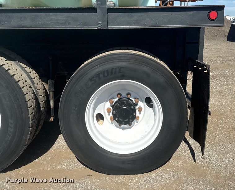 image for item EG1742 2012 Mack CHU613 flatbed truck