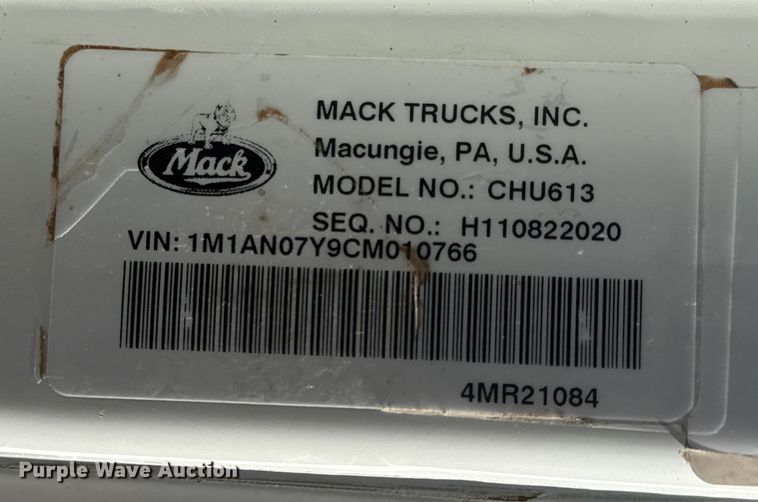 image for item EG1742 2012 Mack CHU613 flatbed truck