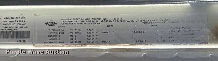 image for item EG1742 2012 Mack CHU613 flatbed truck