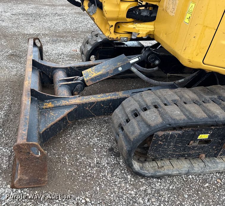 image for item EG1775 2016 Caterpillar 303E CR mini excavator