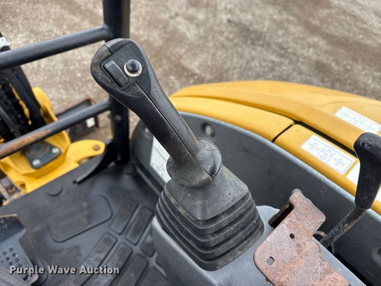 image for item EG1775 2016 Caterpillar 303E CR mini excavator