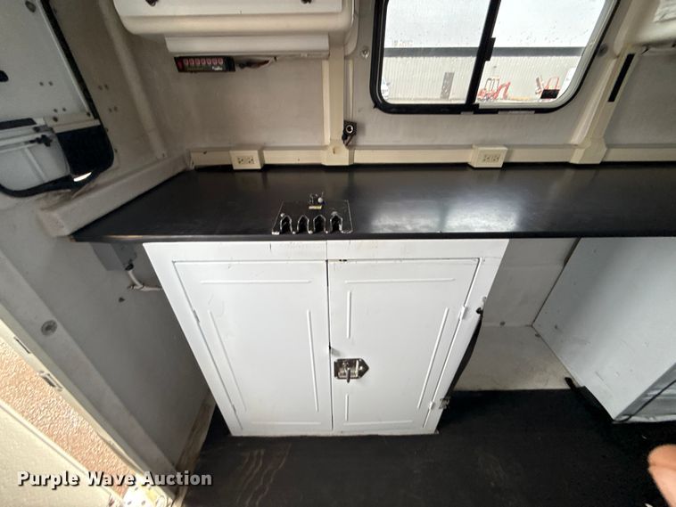 image for item EG1777 2008 Pelsue P0DQWT-001 fiber optic splicing trailer