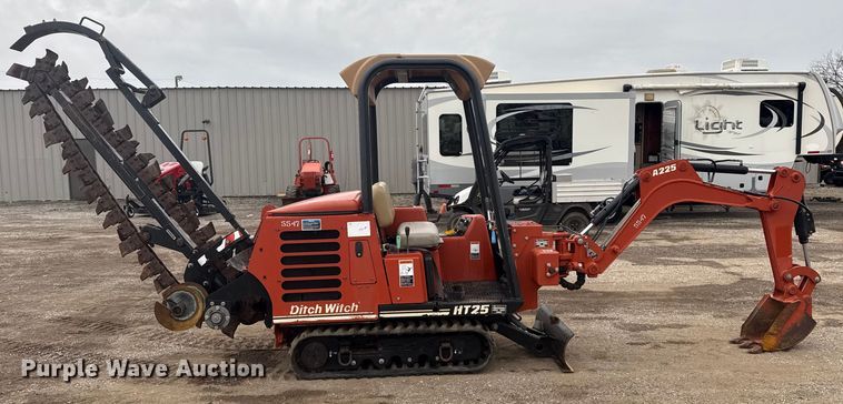 image for item EG1784 2006 Ditch Witch HT25 trencher