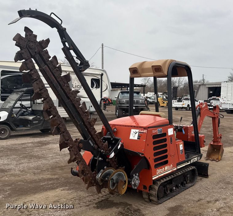 image for item EG1784 2006 Ditch Witch HT25 trencher