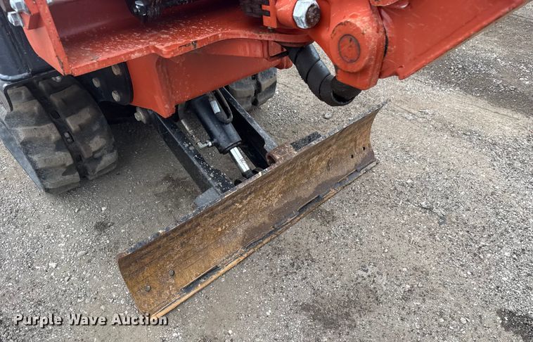image for item EG1784 2006 Ditch Witch HT25 trencher