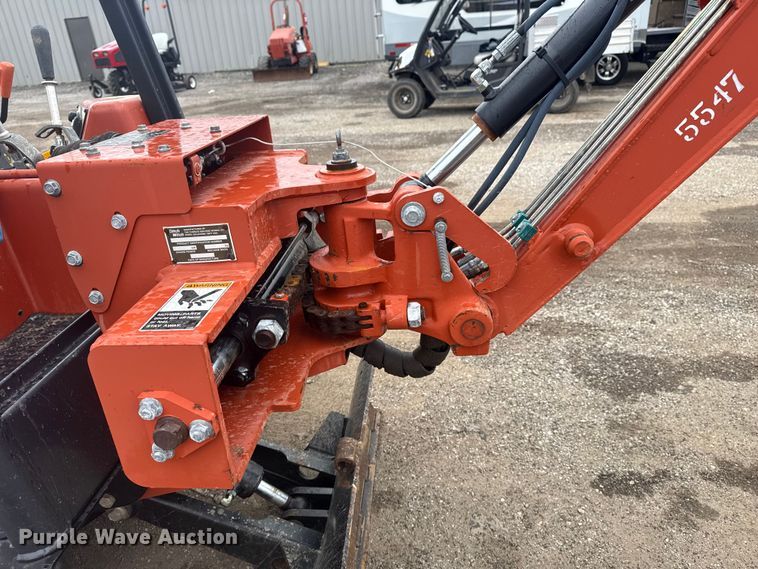 image for item EG1784 2006 Ditch Witch HT25 trencher