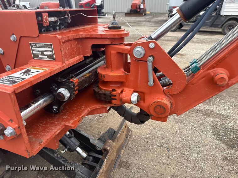 image for item EG1784 2006 Ditch Witch HT25 trencher
