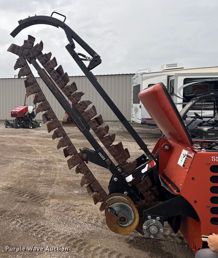 image for item EG1784 2006 Ditch Witch HT25 trencher