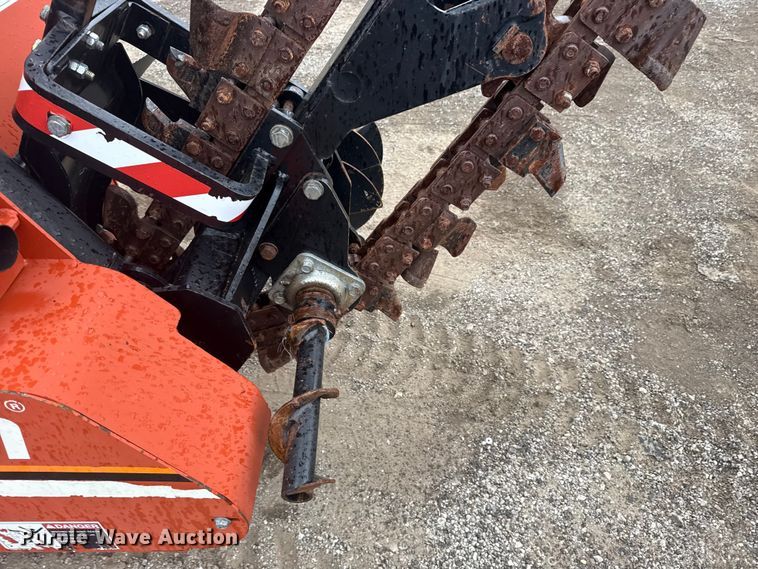 image for item EG1784 2006 Ditch Witch HT25 trencher