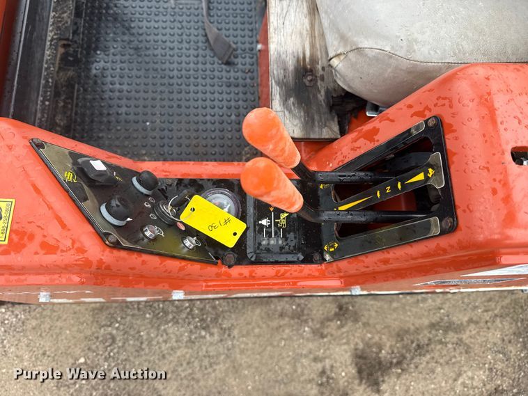 image for item EG1784 2006 Ditch Witch HT25 trencher