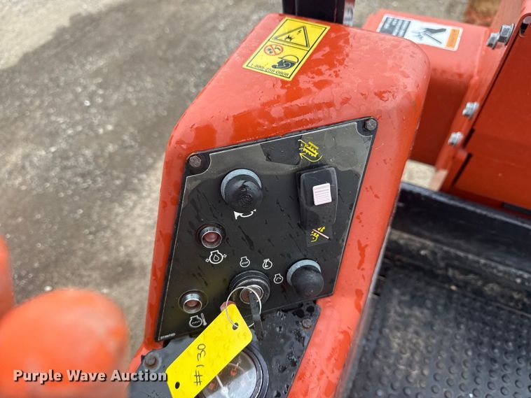 image for item EG1784 2006 Ditch Witch HT25 trencher