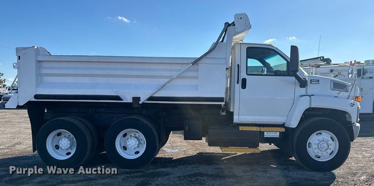 image for item EG1801 2005 GMC C8599 dump truck