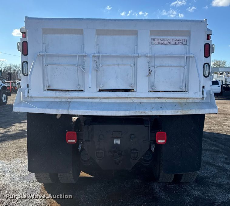 image for item EG1801 2005 GMC C8599 dump truck