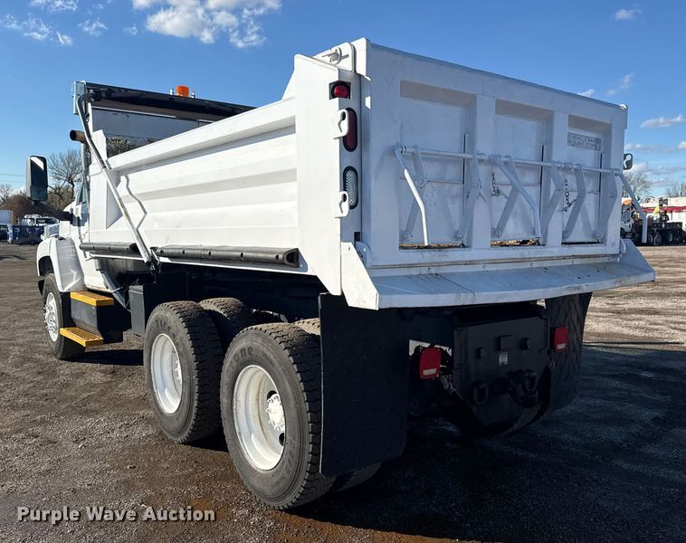 image for item EG1801 2005 GMC C8599 dump truck