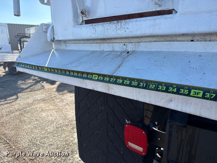 image for item EG1801 2005 GMC C8599 dump truck