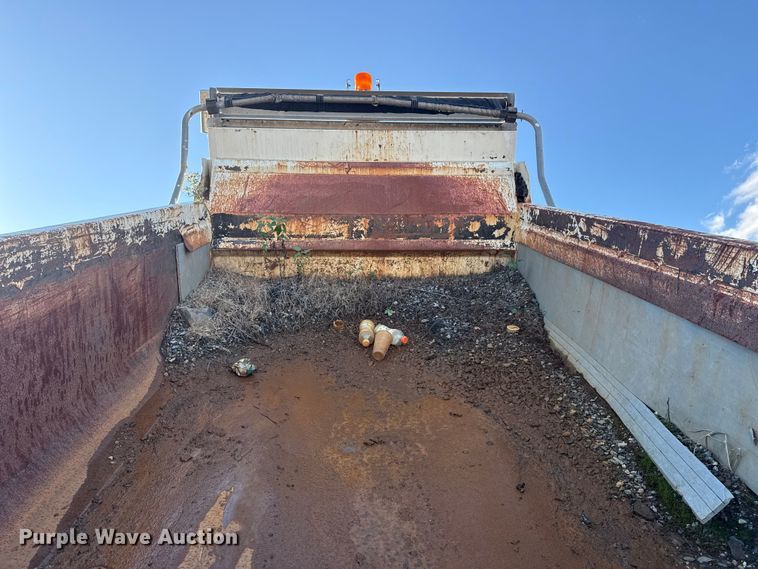 image for item EG1801 2005 GMC C8599 dump truck