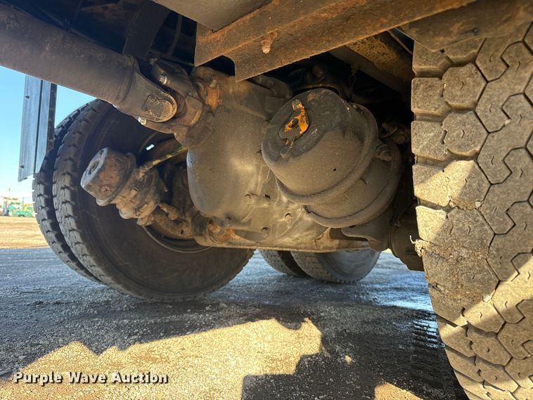 image for item EG1801 2005 GMC C8599 dump truck