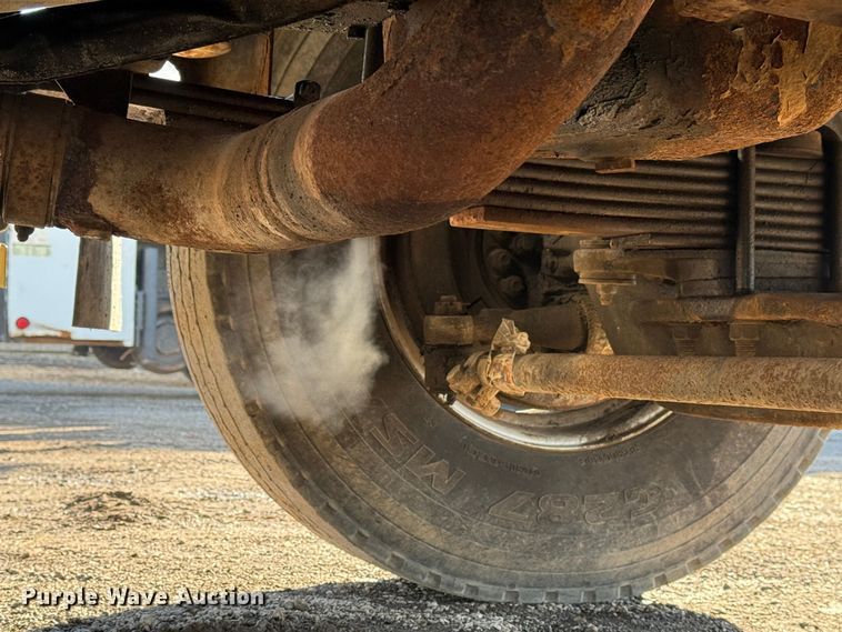 image for item EG1801 2005 GMC C8599 dump truck