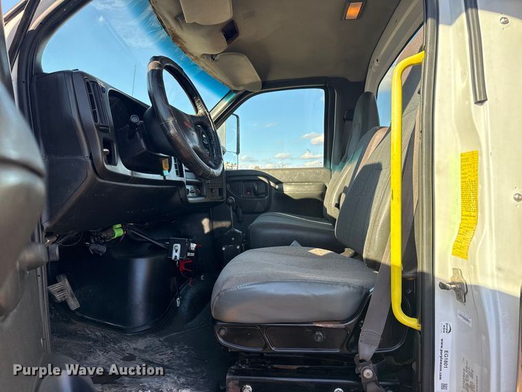 image for item EG1801 2005 GMC C8599 dump truck