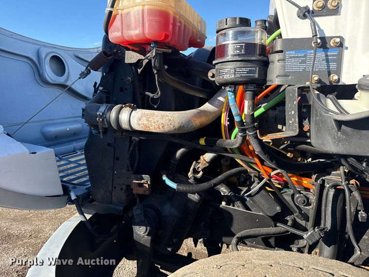 image for item EG1801 2005 GMC C8599 dump truck