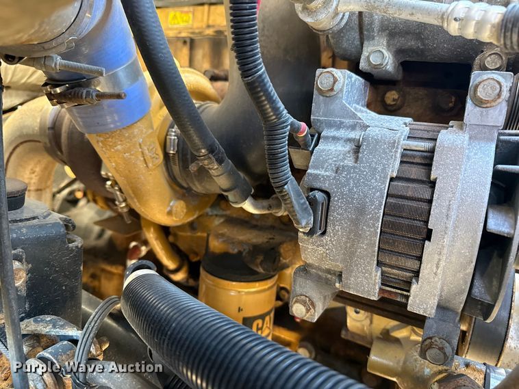 image for item EG1801 2005 GMC C8599 dump truck