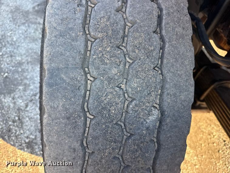 image for item EG1801 2005 GMC C8599 dump truck