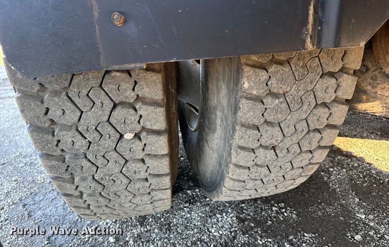 image for item EG1801 2005 GMC C8599 dump truck