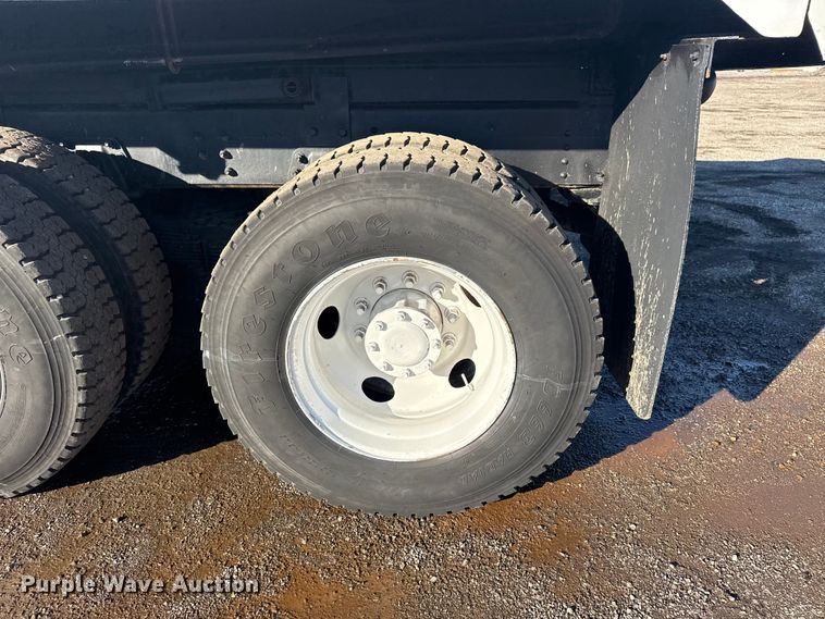 image for item EG1801 2005 GMC C8599 dump truck