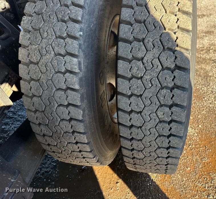 image for item EG1801 2005 GMC C8599 dump truck