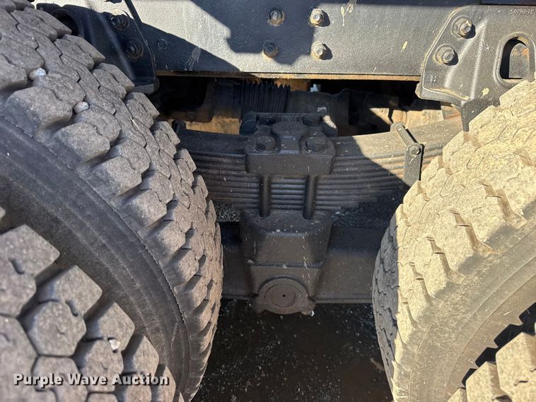 image for item EG1801 2005 GMC C8599 dump truck