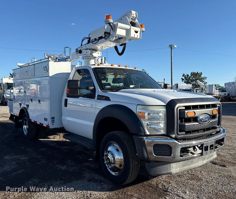 CAMIóN CON CANASTILLA 2016 FORD ALTEC