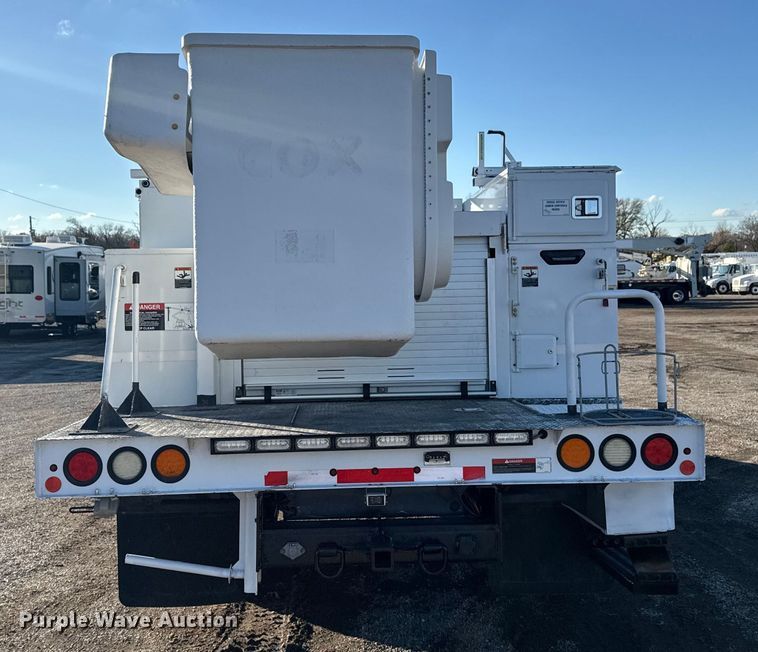 image for item EG1802 2016 Ford F550 Super Duty bucket truck