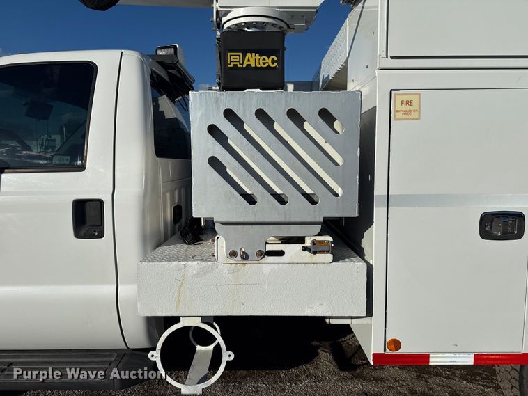 image for item EG1802 2016 Ford F550 Super Duty bucket truck