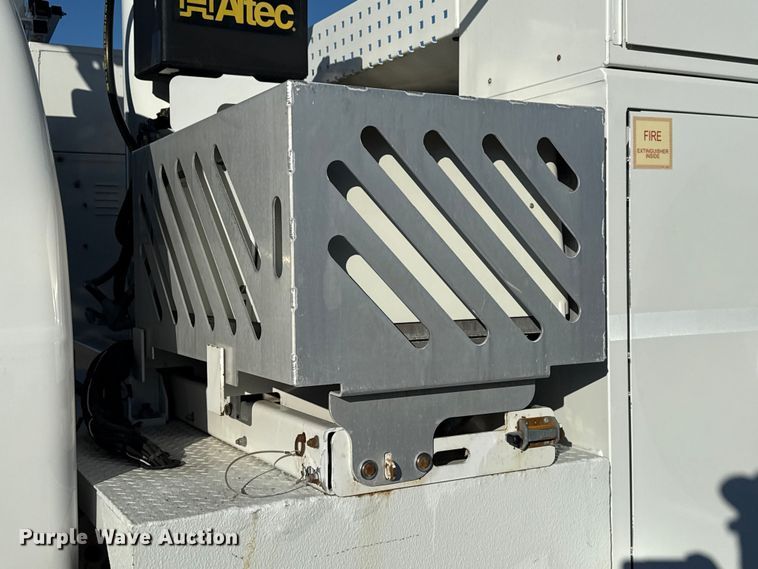 image for item EG1802 2016 Ford F550 Super Duty bucket truck