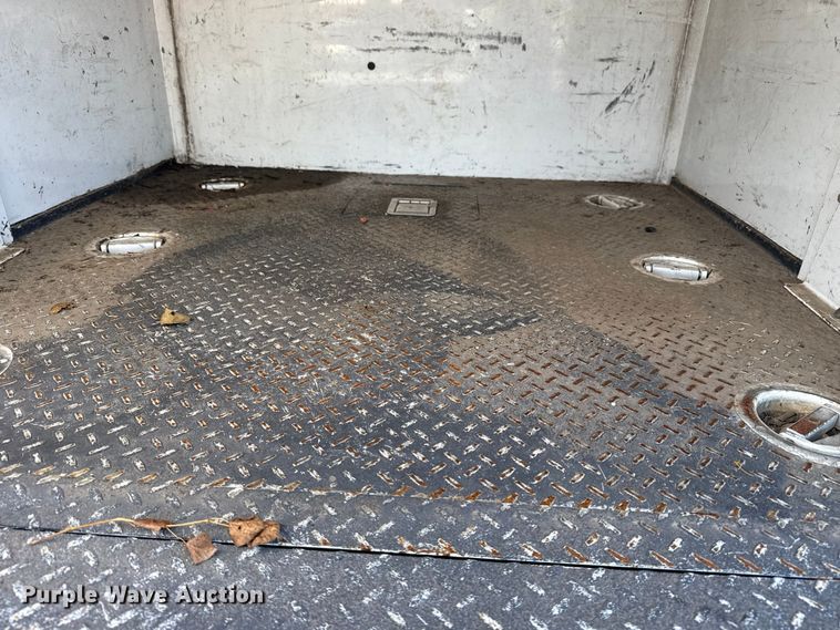 image for item EG1802 2016 Ford F550 Super Duty bucket truck